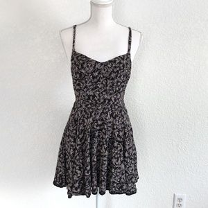 Kimchi Blue(UO) Black Floral Plunging Skater Dress